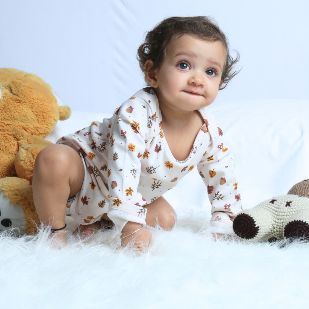 Tips for Shopping Smart for Baby Clothes - Momokos